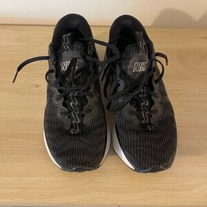Nike Motiva Black Walking Shoes Sz 9.5
